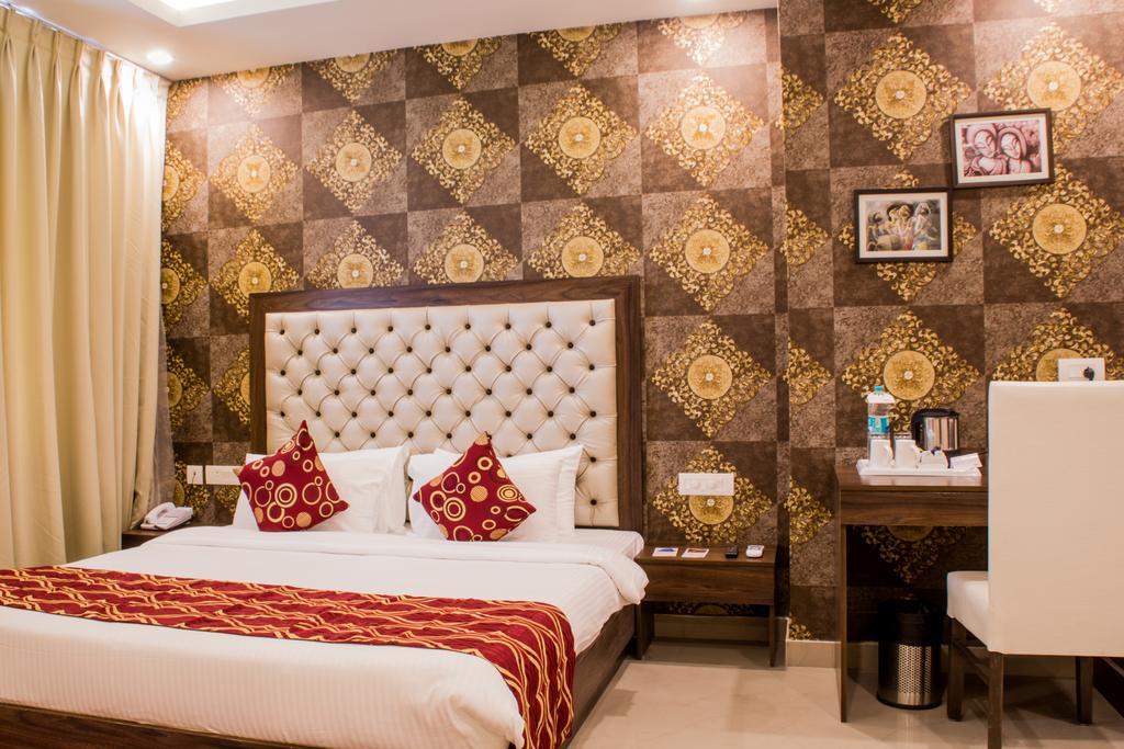 Hotel Jsr Continental Dehradun Quarto foto